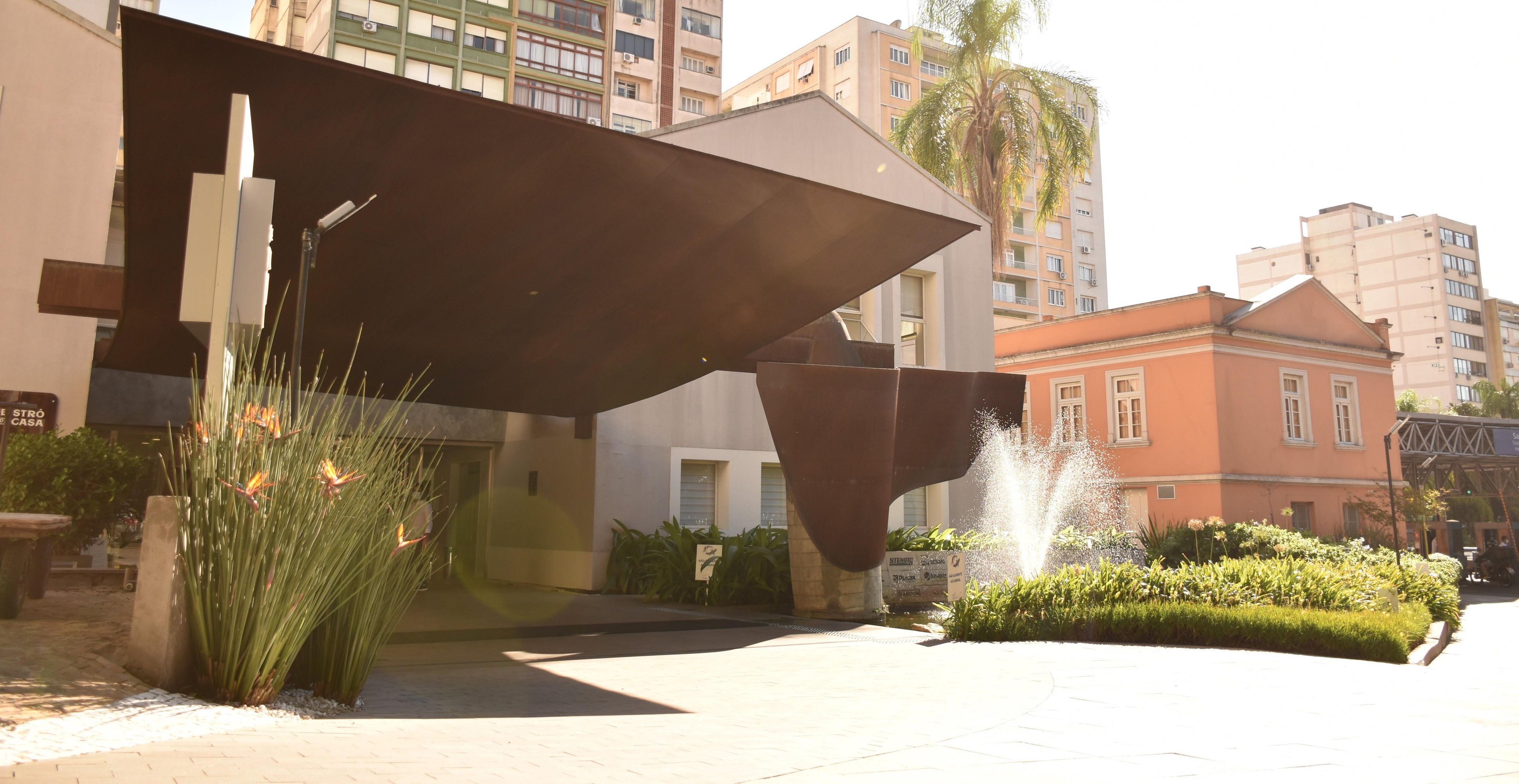 O Centro Hist&oacute;rico-Cultural Santa Casa, localizado na Avenida Independ&ecirc;ncia, em Porto Alegre
