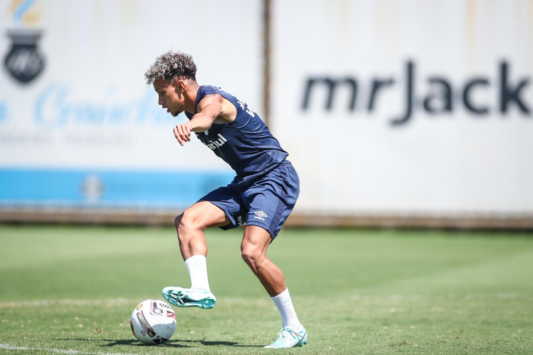Bitello deve ser titular no Alfredo Jaconi, em Caxias do Sul