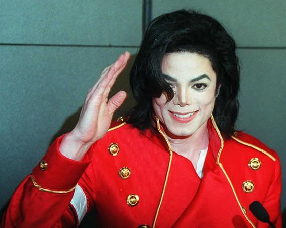 Michael Jackson, que morreu em 2018, aos 50 anos, deixou um dos cat&aacute;logos musicais mais lucrativos do mundo