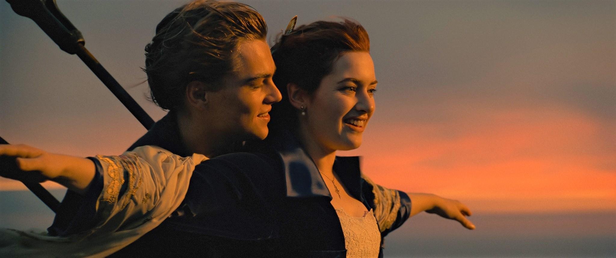 Com Leonardo DiCaprio e Kate Winslet - vencedores do Oscar -  o longa volta &agrave;s telonas