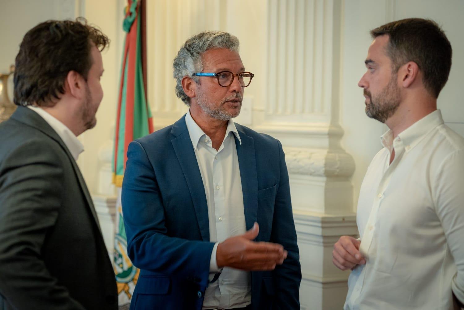Detalhes da reuni&atilde;o foram acertados pelo l&iacute;der do governo, Frederico Antunes, e o chefe da Casa Civil, Artur Lemos