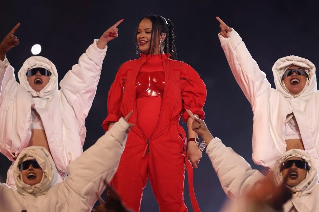 Rihanna anunciou gravidez de seu segundo filho