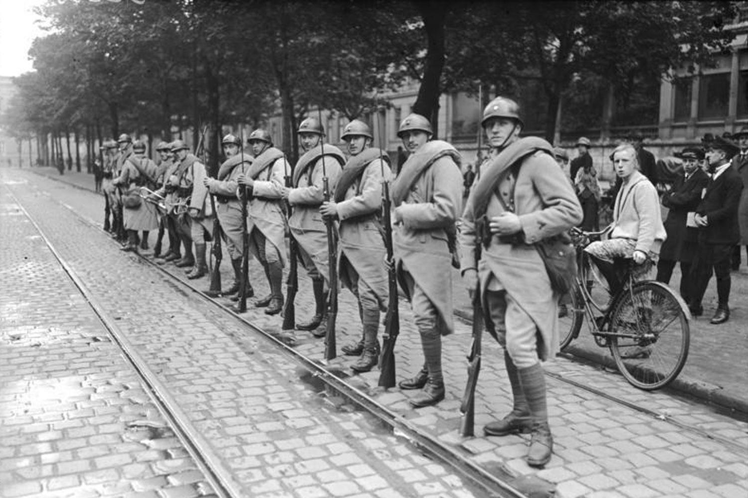 As consequ&ecirc;ncias da invas&atilde;o do Ruhr pela Fran&ccedil;a eram imprevis&iacute;veis