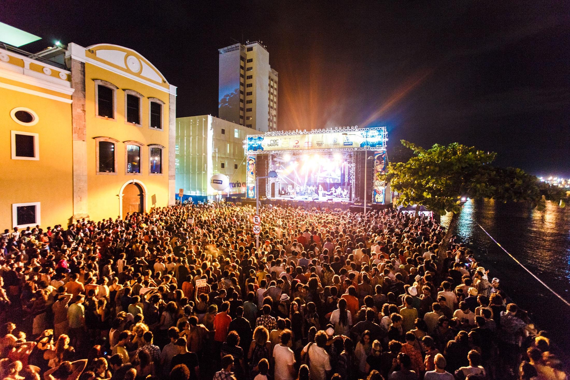 O Festival Rec-Beat retorna ao carnaval do Recife, no Cais da Alf&acirc;ndega, nos dias 18, 19, 20 e 21 de fevereiro