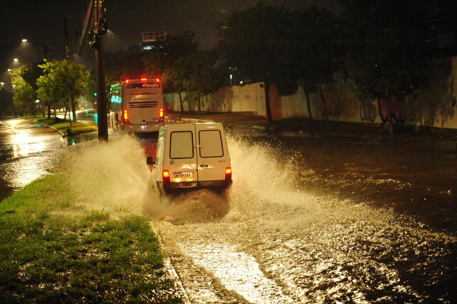Alagamentos podem voltar a ocorrer em alguns pontos