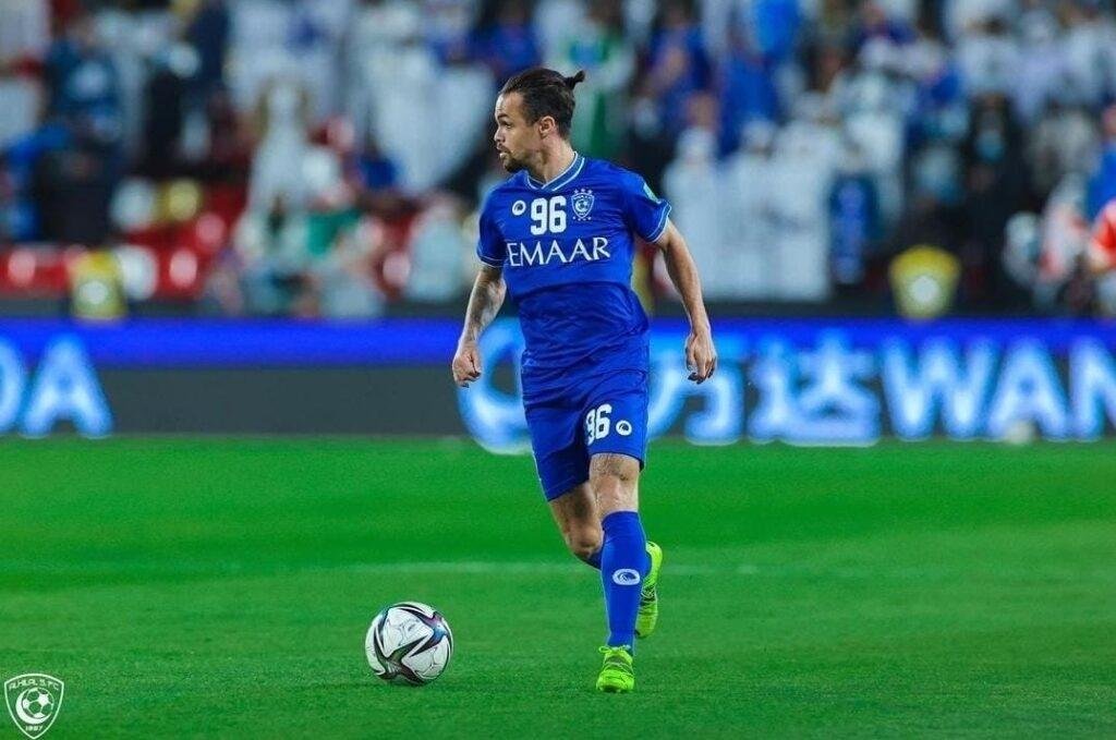 Michael em a&ccedil;&atilde;o pelo Al-Hilal