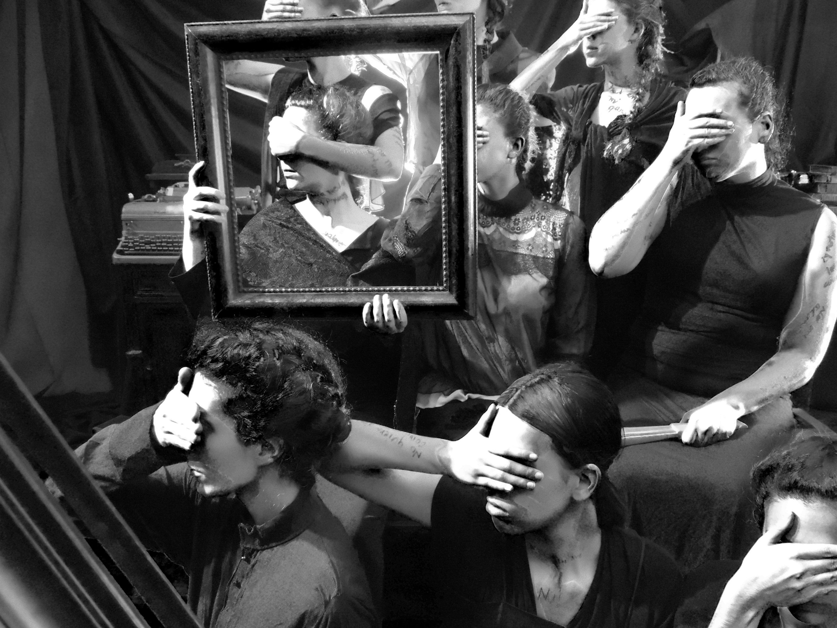O espet&aacute;culo &lsquo;La Casa De Las Lloronas&rsquo; aborda personagens enclausuradas