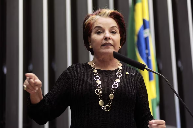 Iris de Ara&uacute;jo, ex-primeira-dama de Goi&aacute;s, foi deputada federal e esposa de Iris Rezende