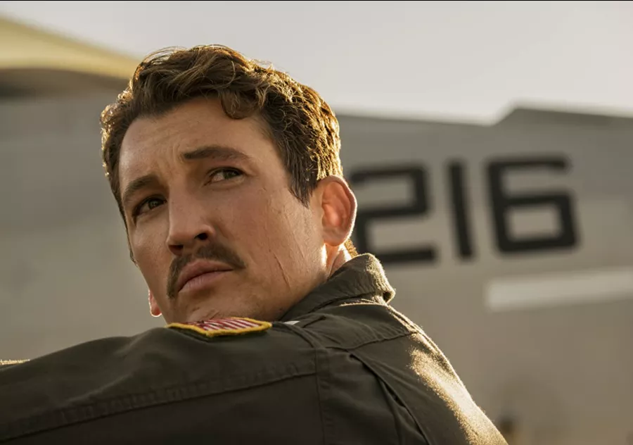 Miles Teller &eacute; conhecido por seus trabalhos em "Top Gun: Maverick", "The Offer" e "Whiplash: em Busca da Perfei&ccedil;&atilde;o"