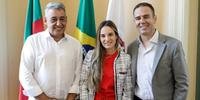 Sebastião Melo, Júlia Tavares e Vicente Perrone no anúncio da nova secretária da SMDET