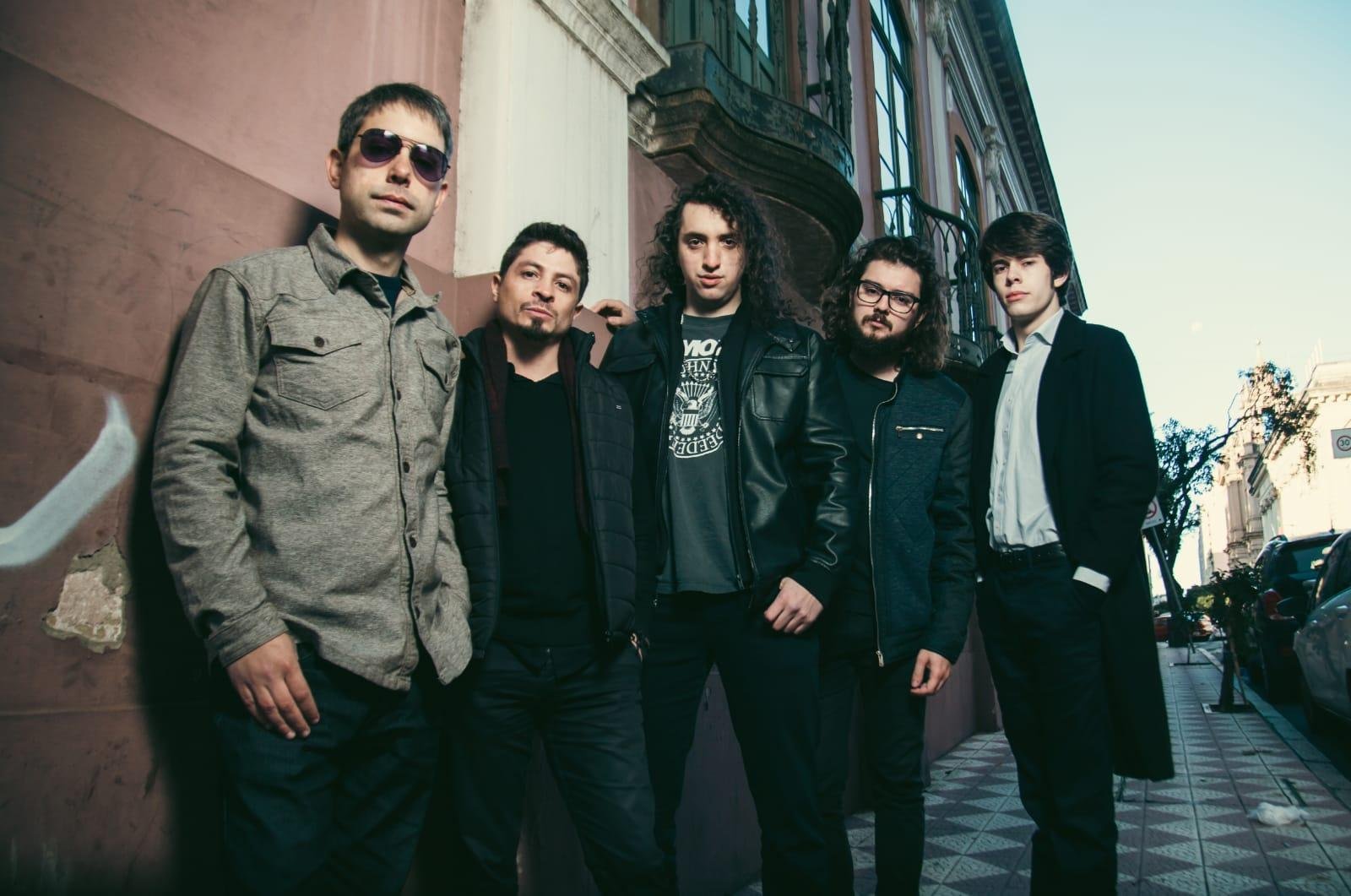Ap&oacute;s o lan&ccedil;amento do single, a banda serrana tem como meta soltar em breve tr&ecirc;s v&iacute;deoclipes