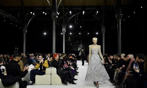 Desfile na Fashion Week de Paris