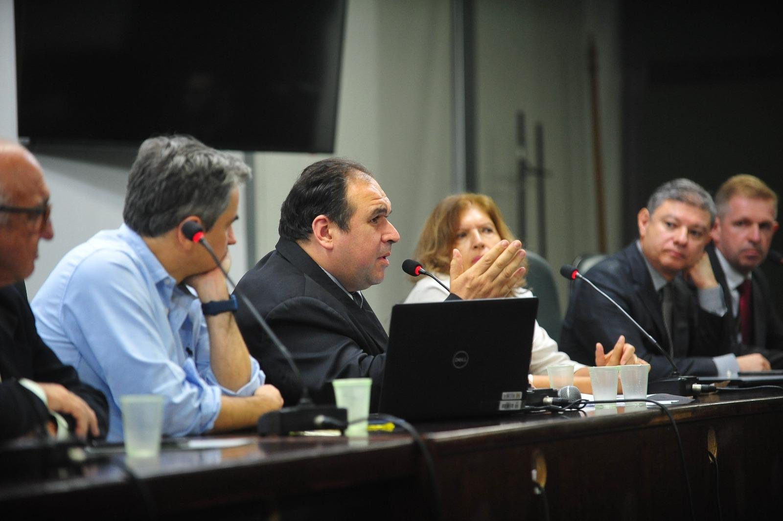 Audi&ecirc;ncia contou com a presen&ccedil;a do deputado Thiago Duarte (Uni&atilde;o Brasil) e de representantes de variadas entidades m&eacute;dicas