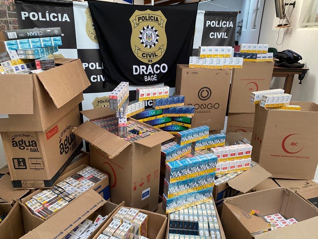 Parte dos ma&ccedil;os apresentava vis&iacute;veis sinais de adultera&ccedil;&atilde;o no selo tribut&aacute;rio