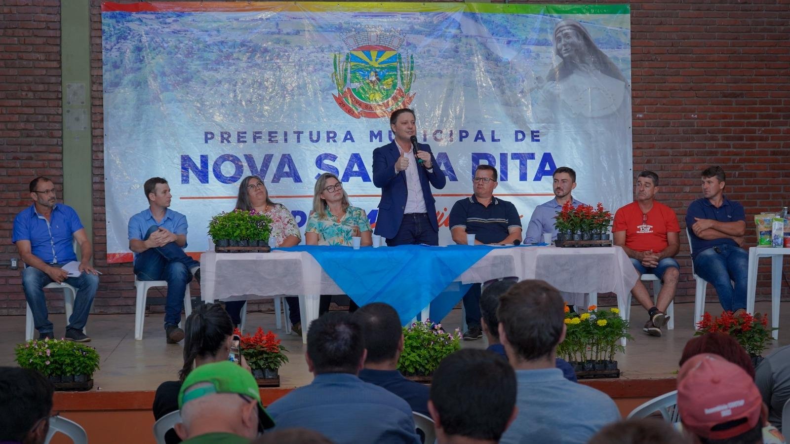 Tema do encontro foi &ldquo;Pol&iacute;ticas p&uacute;blicas e alternativas de enfrentamento &agrave; estiagem&rdquo;