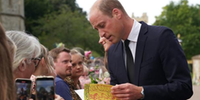 Príncipe William traiu Kate Middleton