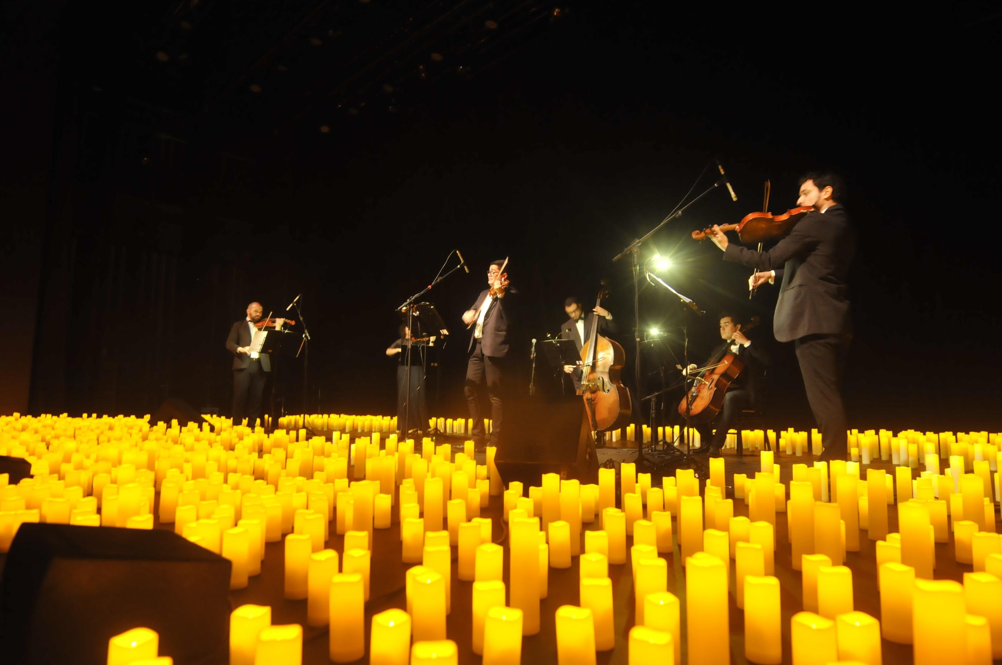Concerto Candlelight realizado em fevereiro no Teatro do Bourbon Country, em Porto Alegre